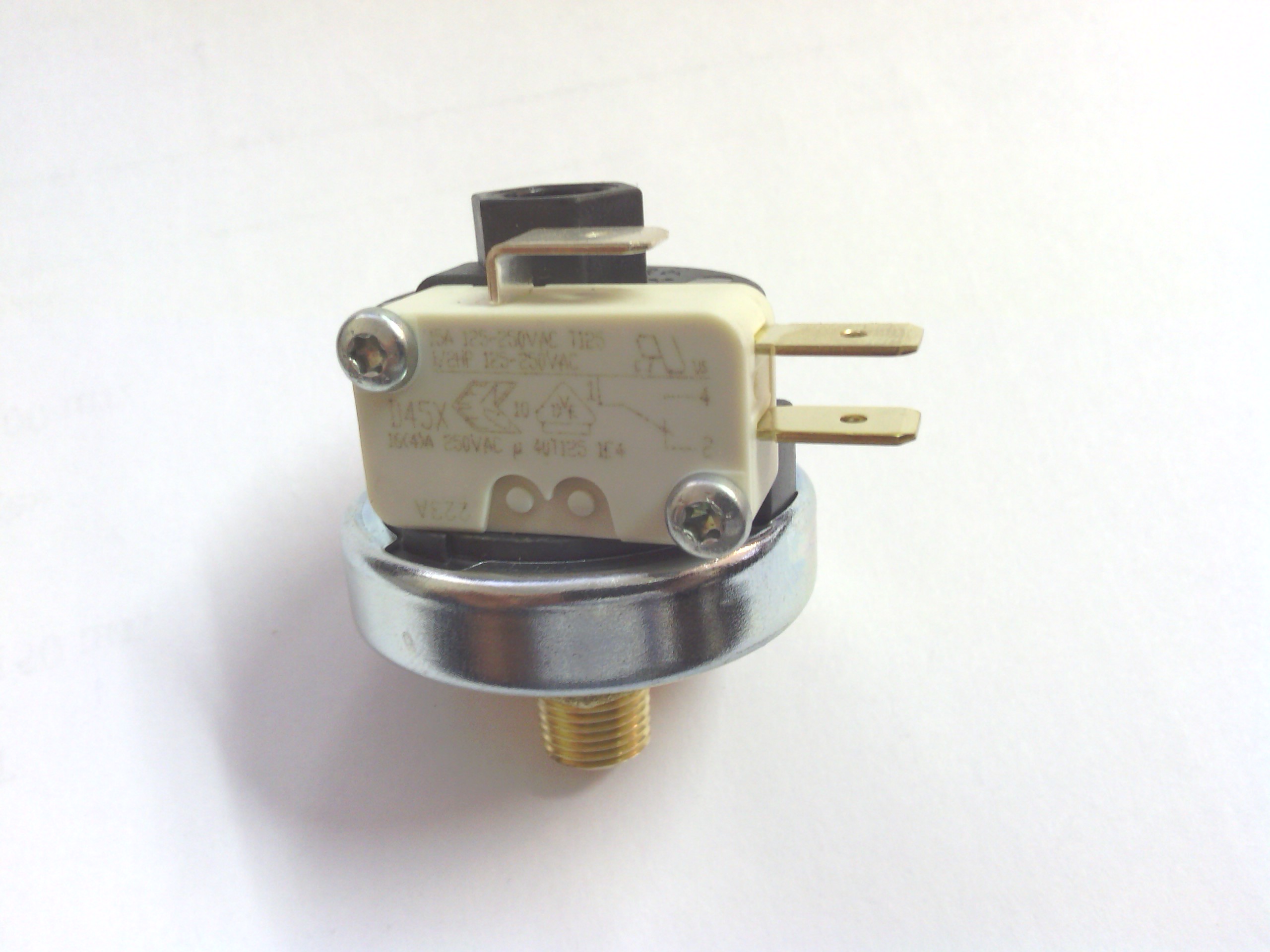 Датчик давления с микропереключателем C22N (3Bar, 1/8") (Силтер) фото