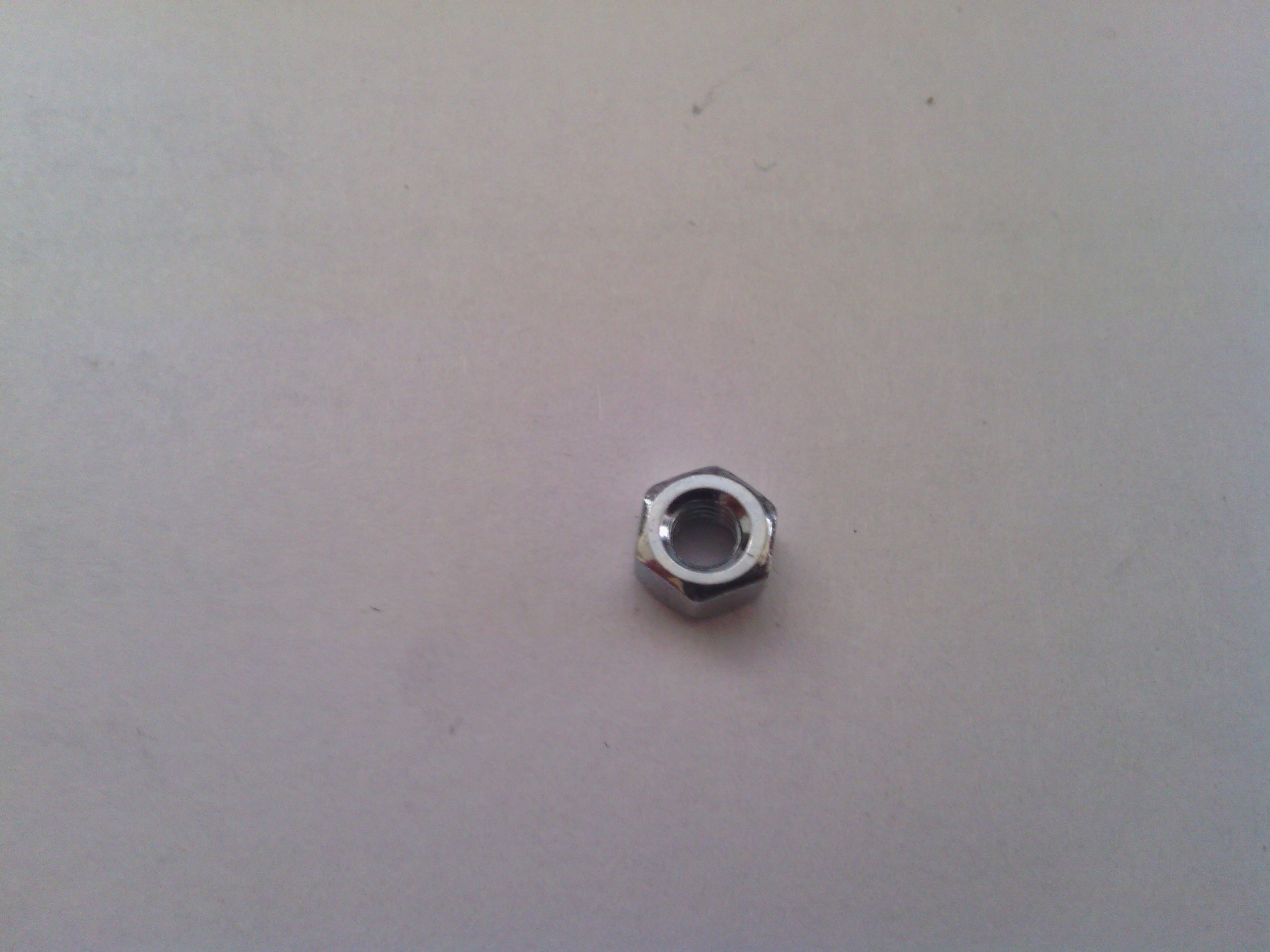 Гайка крепления микропереключателя на педаль R0225 фото
